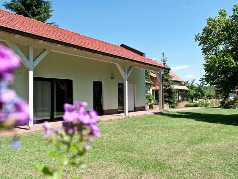 Pension Am Hasenberg Markische Heide Buitenkant foto